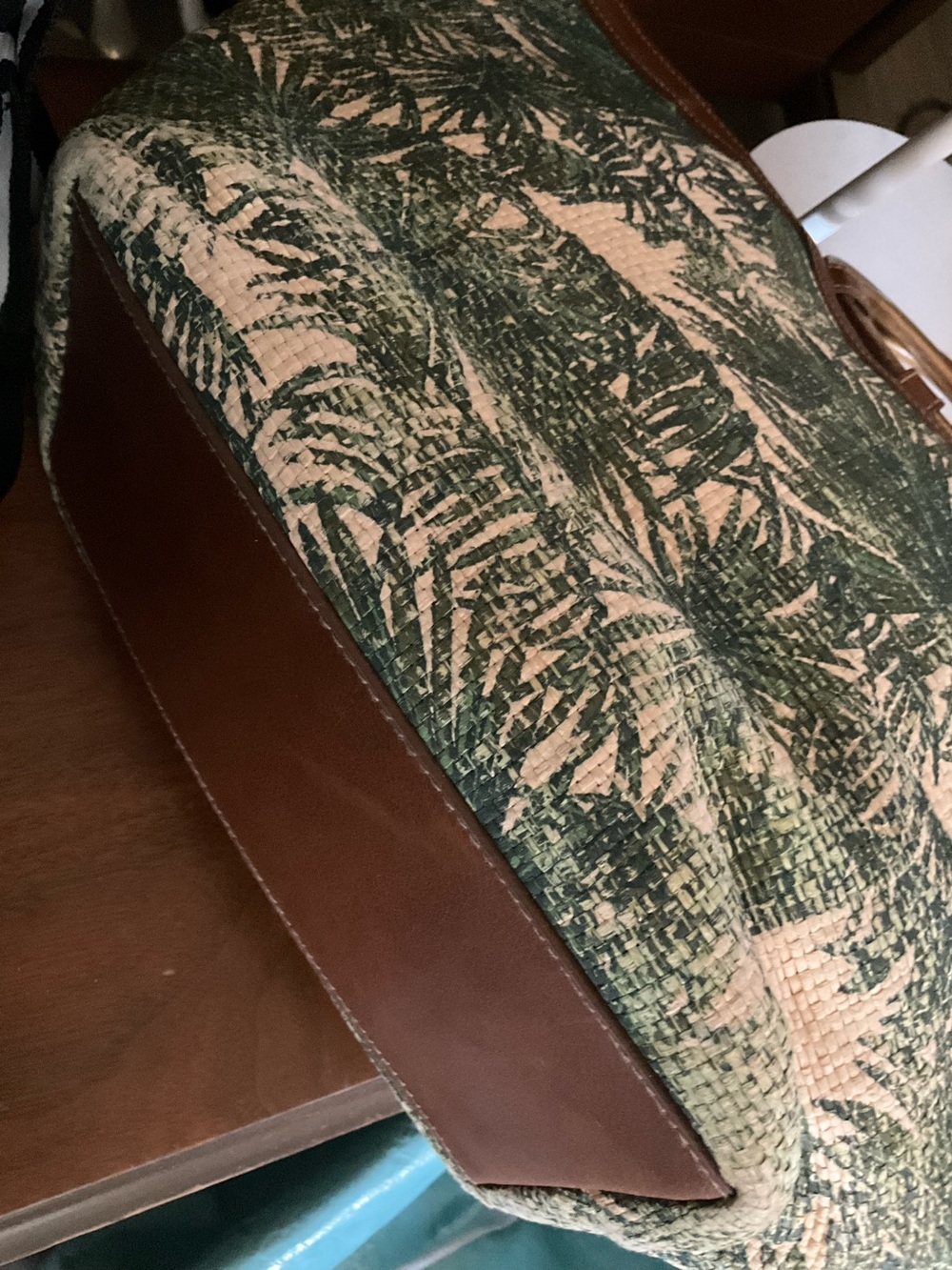 Liz Claiborne Tropical Palm Tree Clutch Bag - Picture 11 of 14